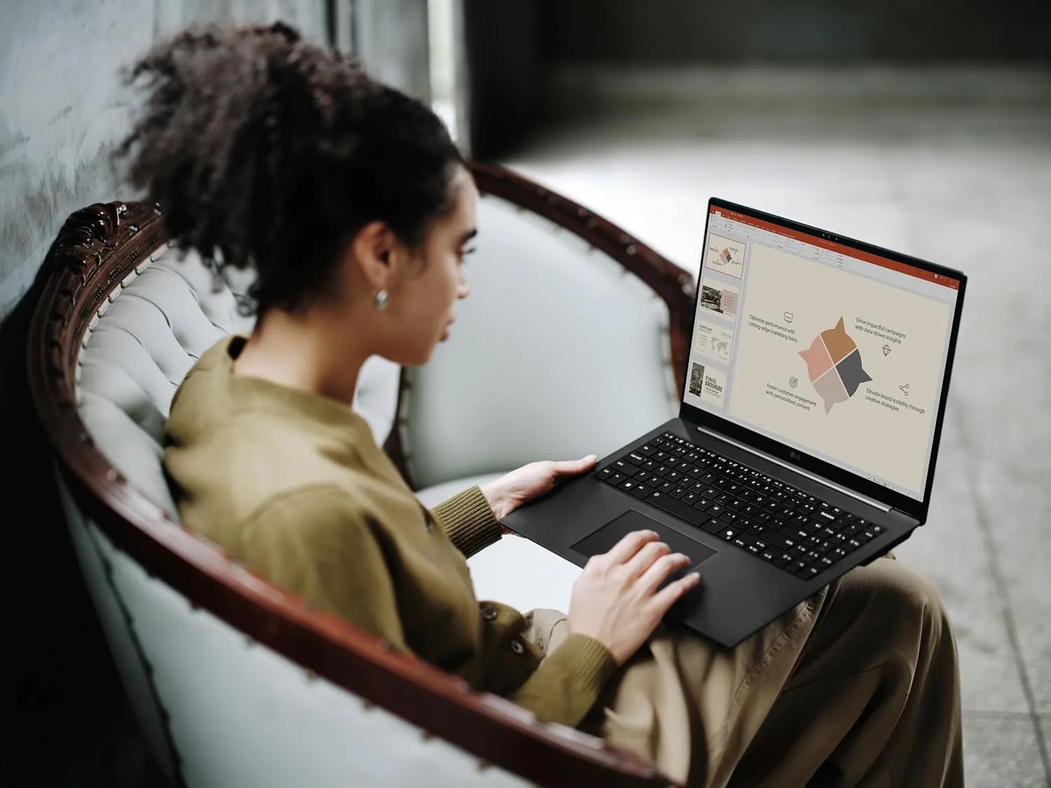 1771178387 586 LG gram 15 inch Thin and Lightweight Touchscreen Laptop Windows 11