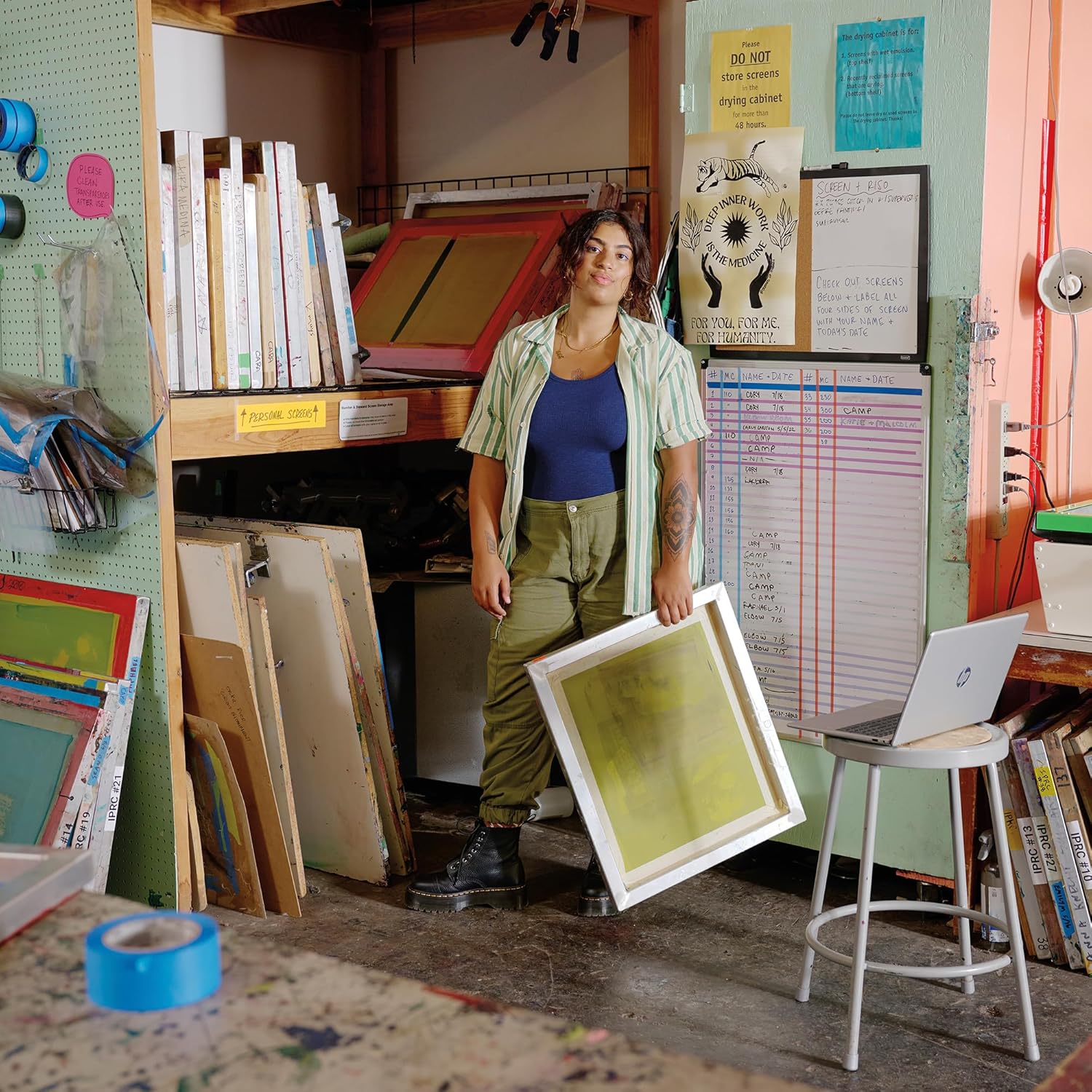 1773745687 455 HP 156 inch Laptop HD Touchscreen Display AMD Ryzen 5.jpg